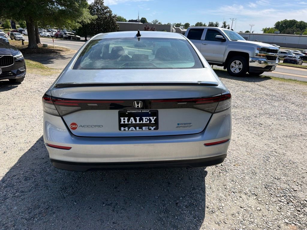 Used 2024 Honda Accord Sport image 4