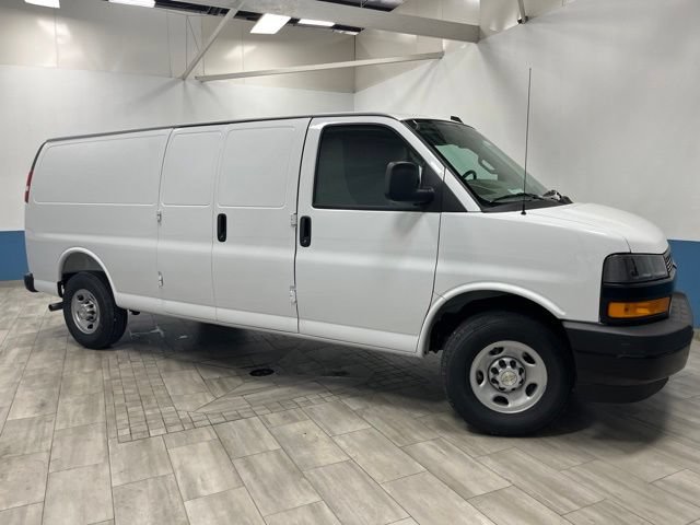 New 2026 Chevrolet Express 3500 Extended w/ Driver Convenience Package RWD image 31