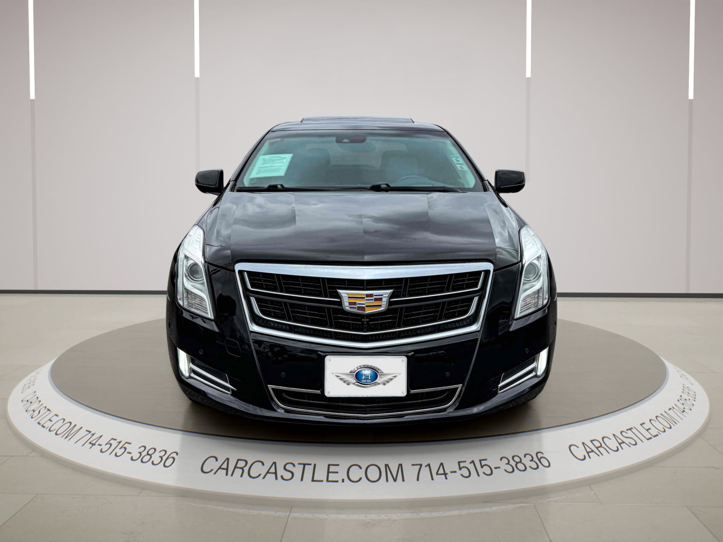 Used 2016 Cadillac XTS Premium FWD image 2