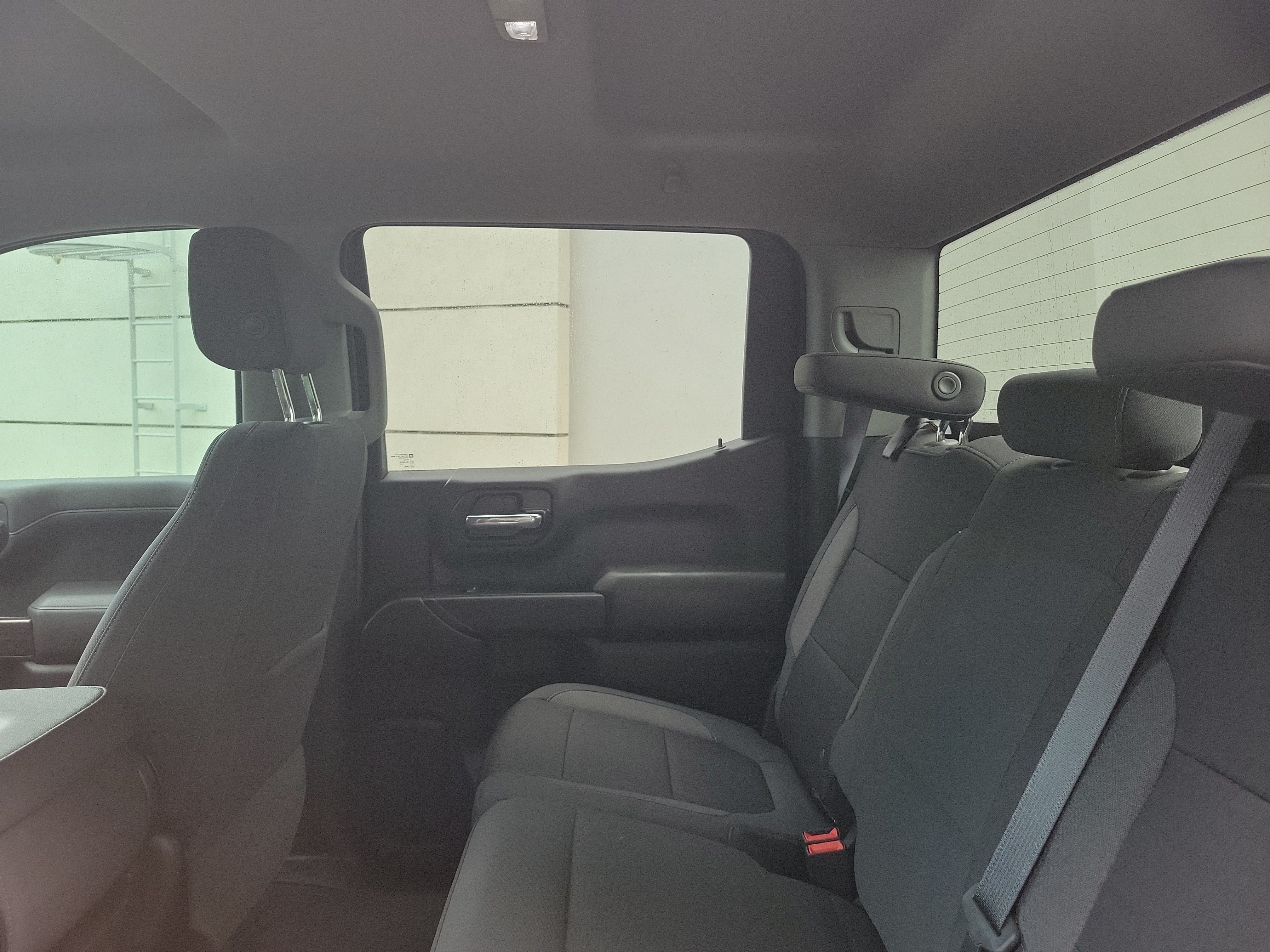 Used 2022 Chevrolet Silverado 1500 LT RWD image 12