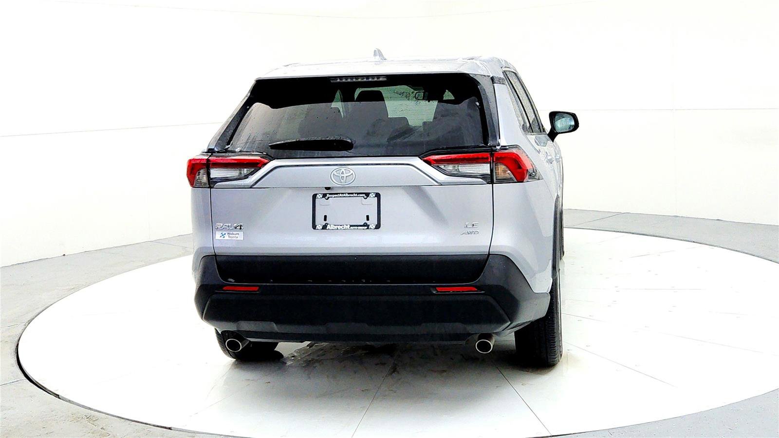 Used 2024 Toyota RAV4 LE image 5