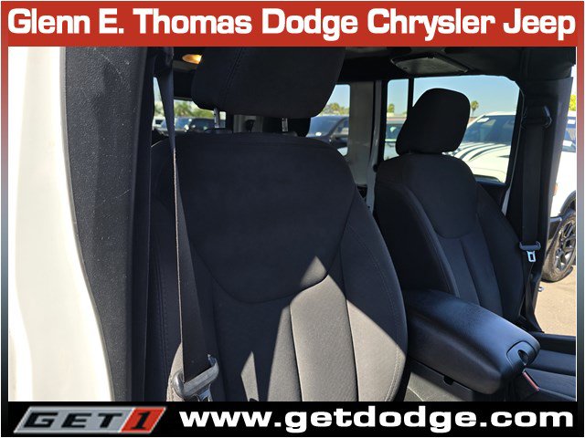 Used 2018 Jeep Wrangler Unlimited Sport S AWD/4WD image 31