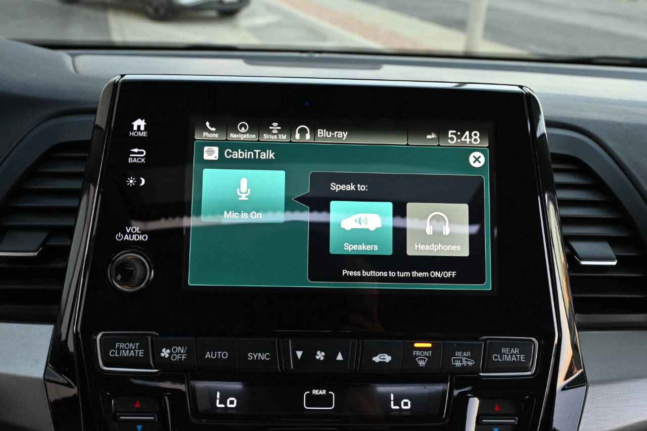 Used 2018 Honda Odyssey Elite image 46