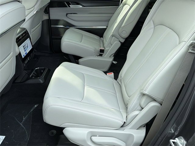 New 2026 Jeep Grand Wagoneer L Summit image 20