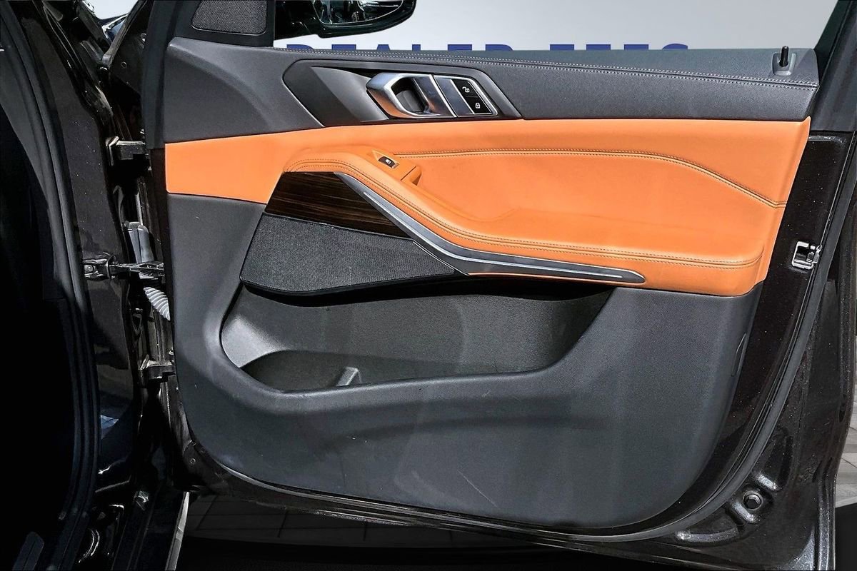 Used 2023 BMW X5 xDrive40i w/ Premium Package image 28