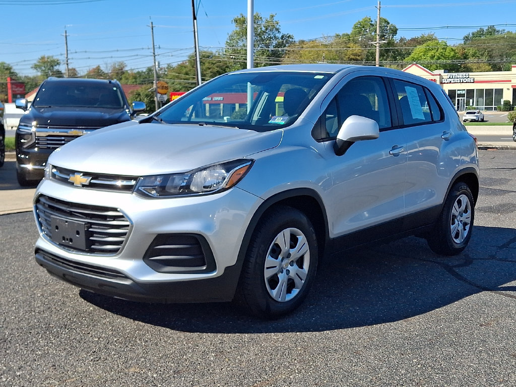 Used 2017 Chevrolet Trax LS FWD image 6