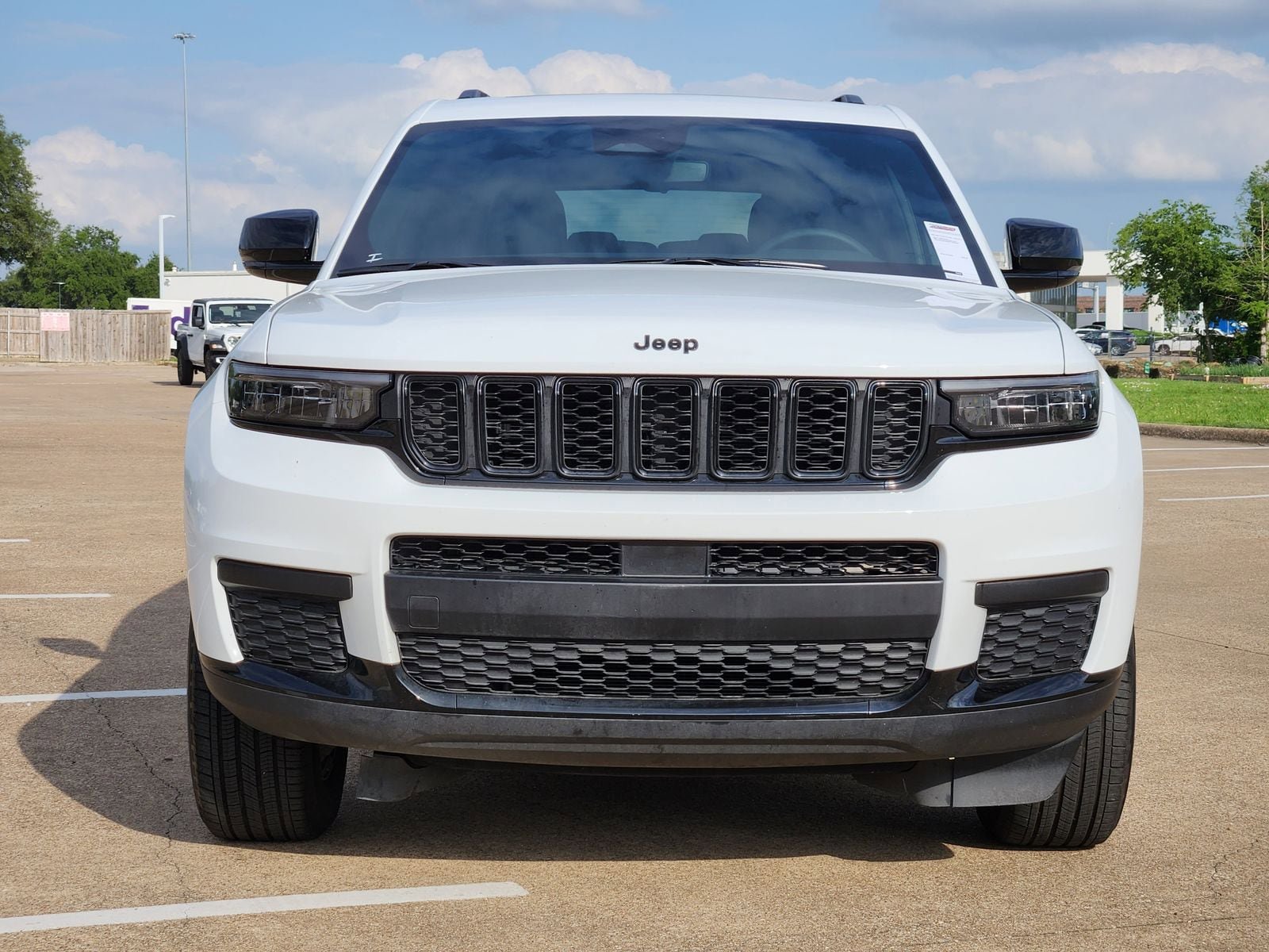 Used 2024 Jeep Grand Cherokee L Altitude AWD/4WD image 7