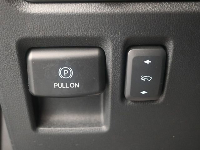 Used 2023 Ford F150 Lariat w/ Equipment Group 502A High image 9