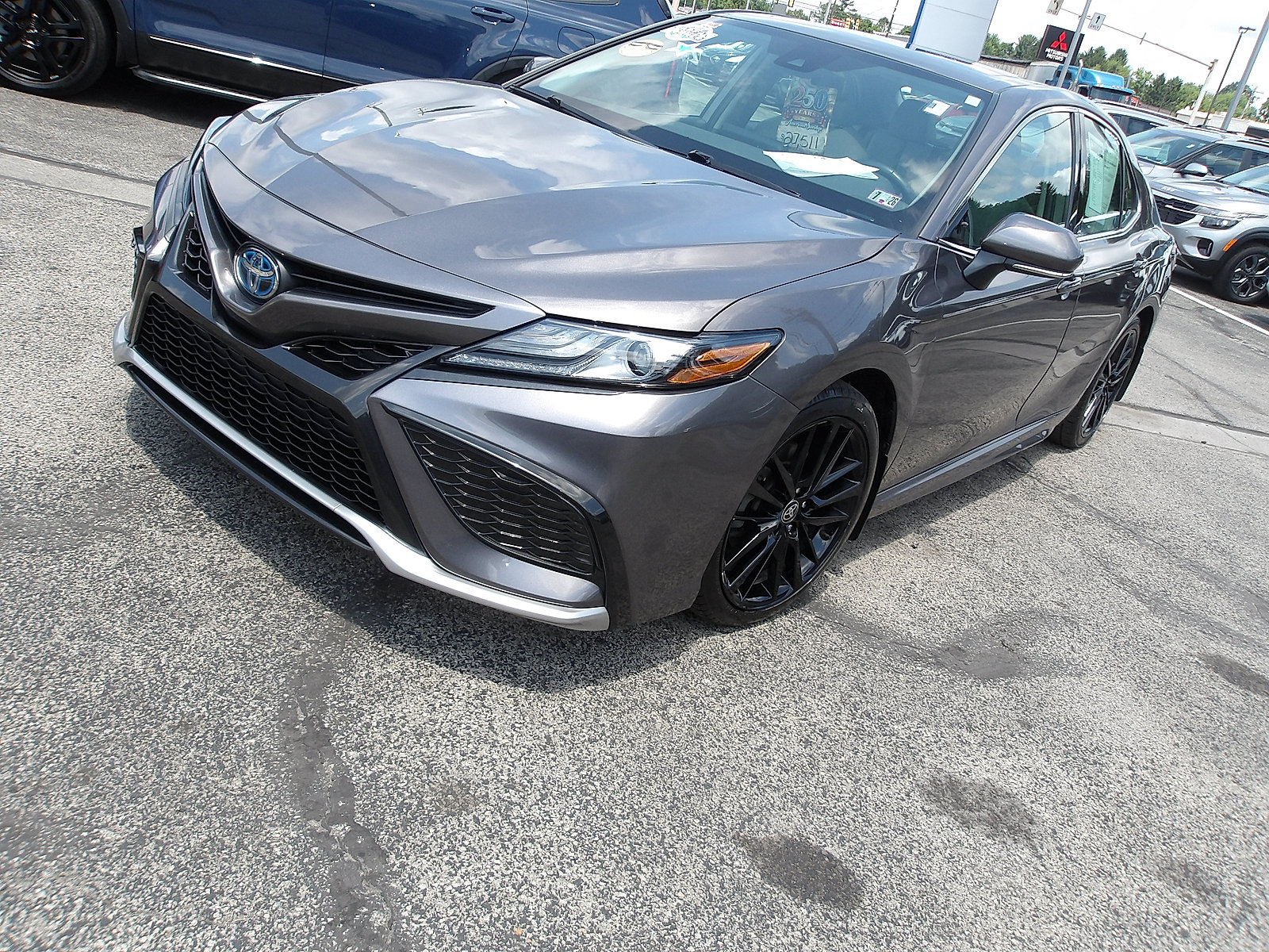 Used 2023 Toyota Camry XSE w/ Cold Weather Package FWD image 3