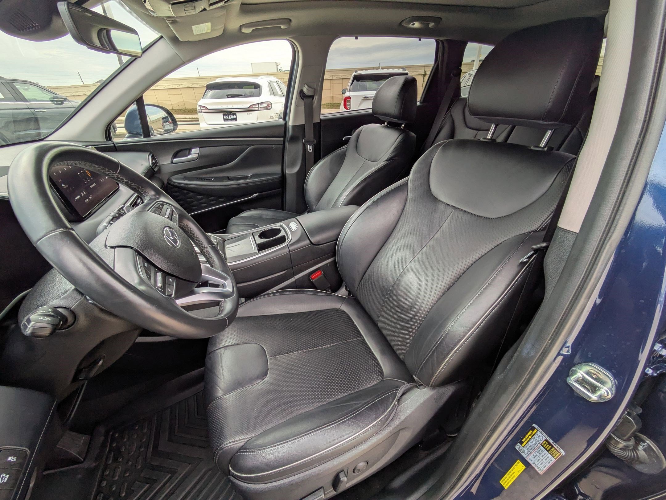 Used 2021 Hyundai Santa Fe SEL w/ Convenience + Premium Package image 16