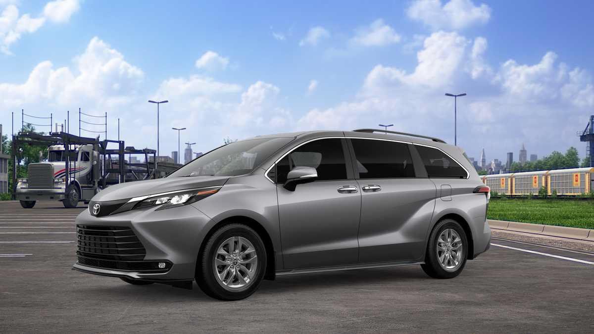 New 2026 Toyota Sienna XLE AWD/4WD image 9