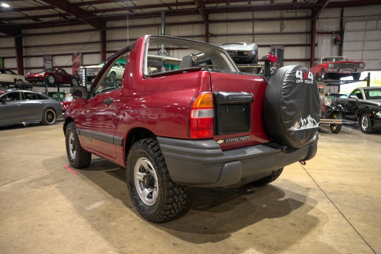 Used 1999 Chevrolet Tracker 2WD Convertible w/ Preferred Equipment Group 2 image 23