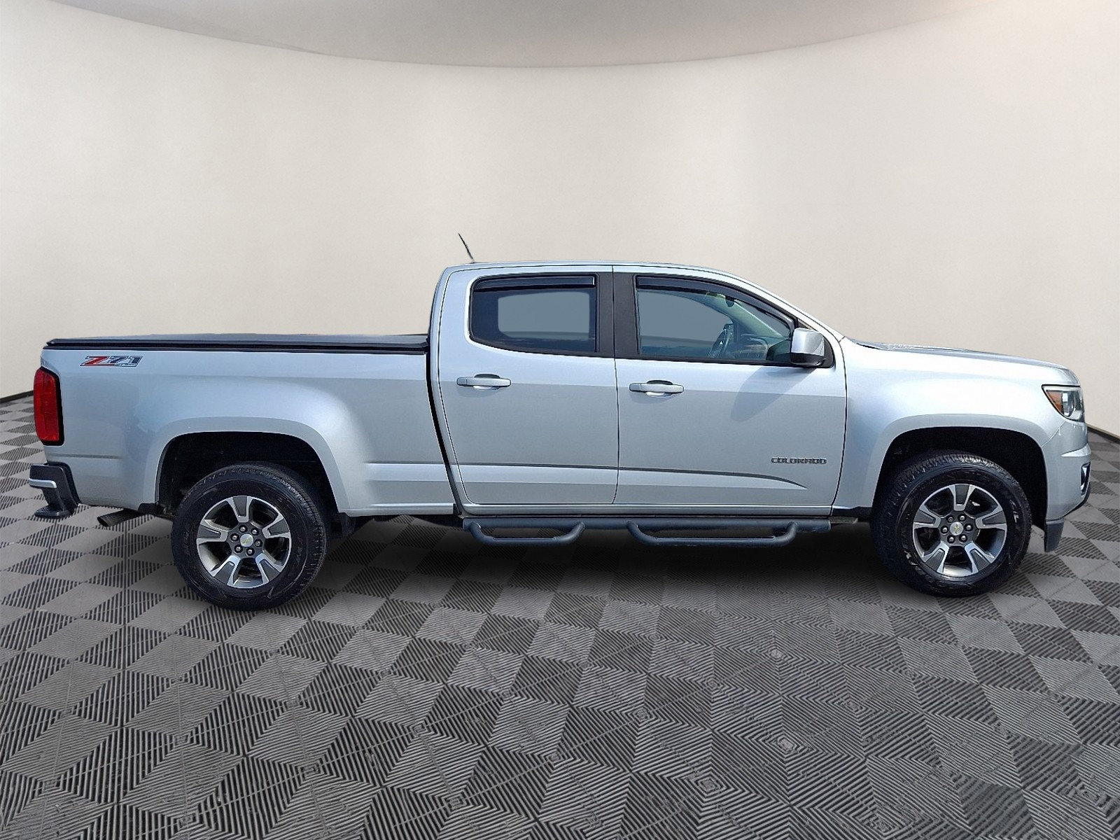Used 2019 Chevrolet Colorado Z71 AWD/4WD image 7