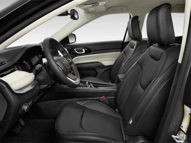 Used 2023 Jeep Compass Limited w/ Sun and Sound Group AWD/4WD image 10