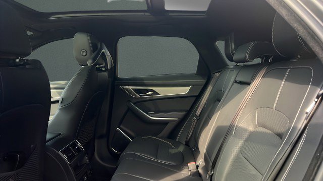 Used 2025 Jaguar F-PACE R-Dynamic S image 7