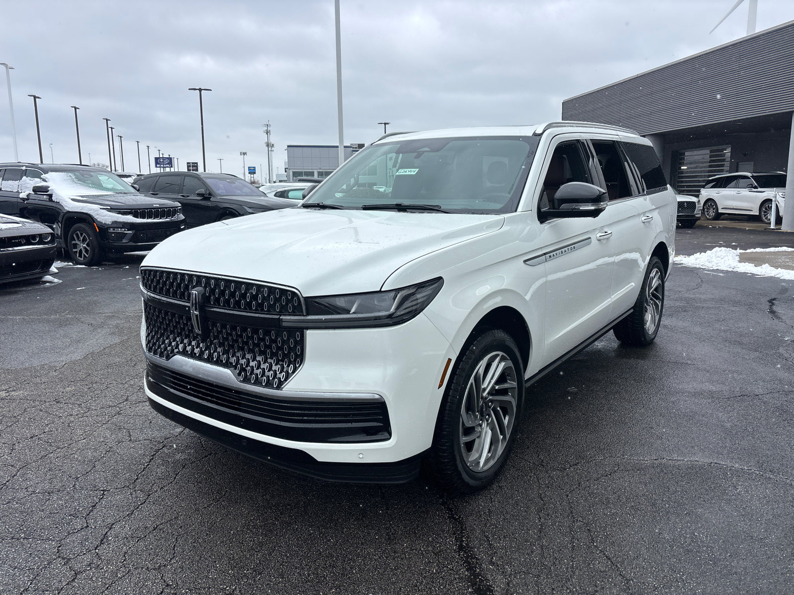 New 2026 Lincoln Navigator Reserve image 3