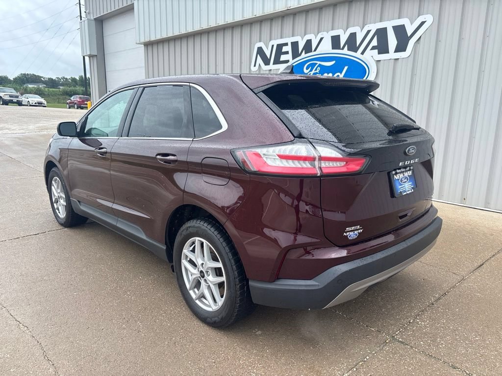 Used 2024 Ford Edge SEL w/ Convenience Package AWD/4WD image 6