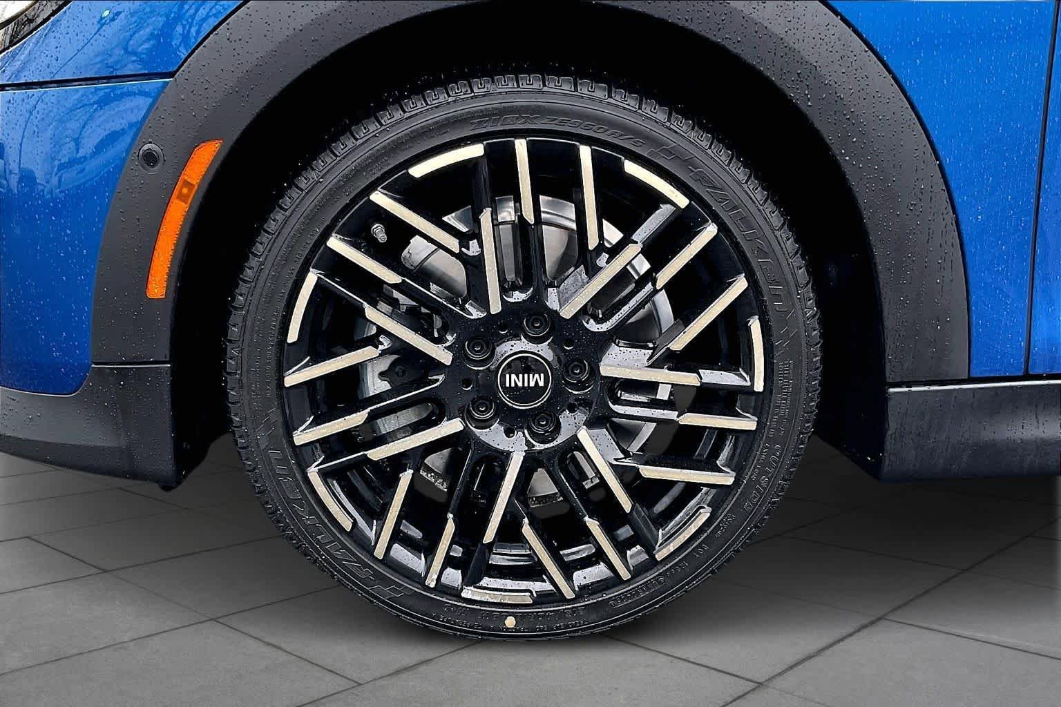 Used 2025 MINI Cooper S FWD image 10