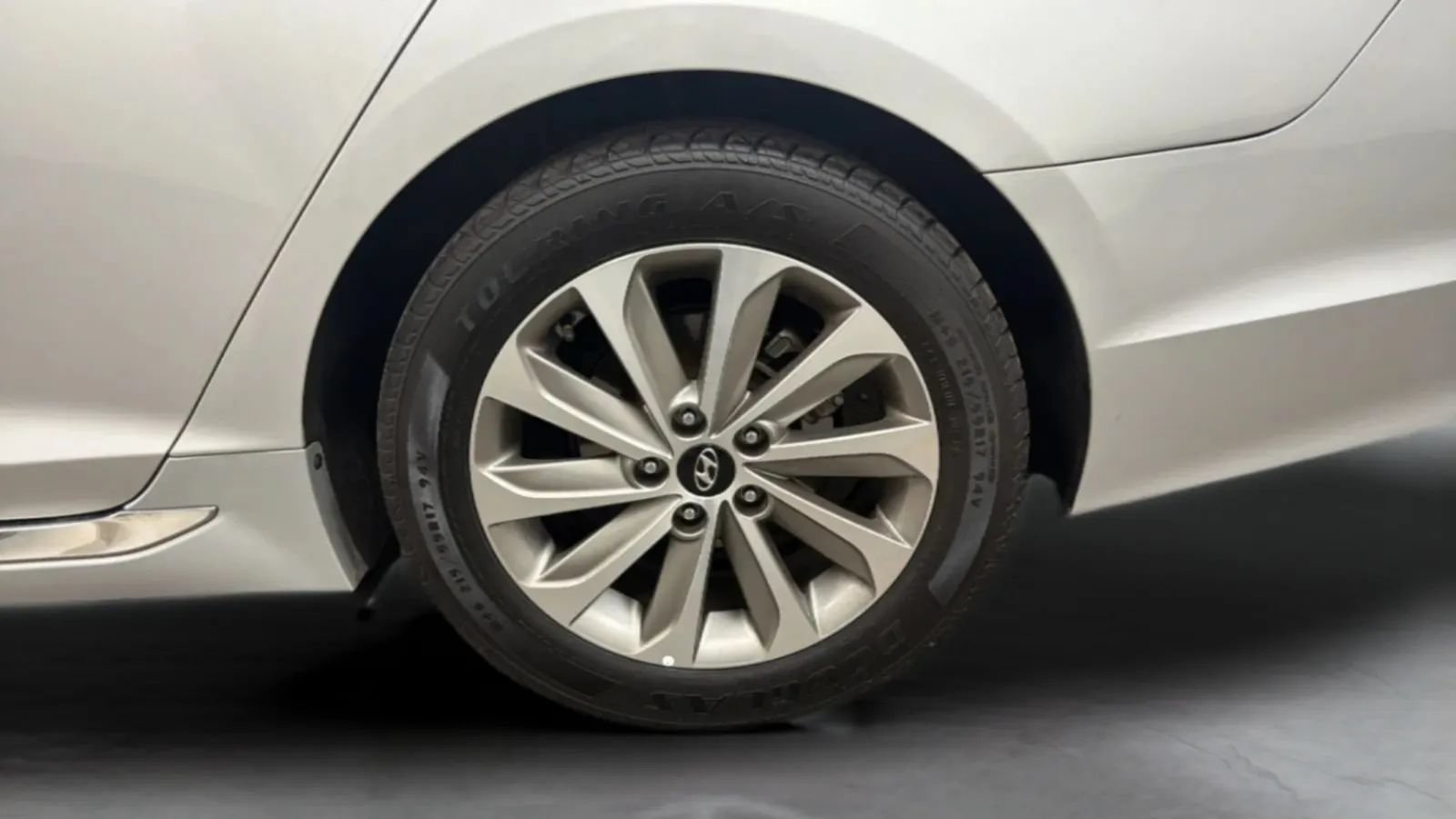 Used 2017 Hyundai Sonata Sport w/ Value Edition Package 02 FWD image 28
