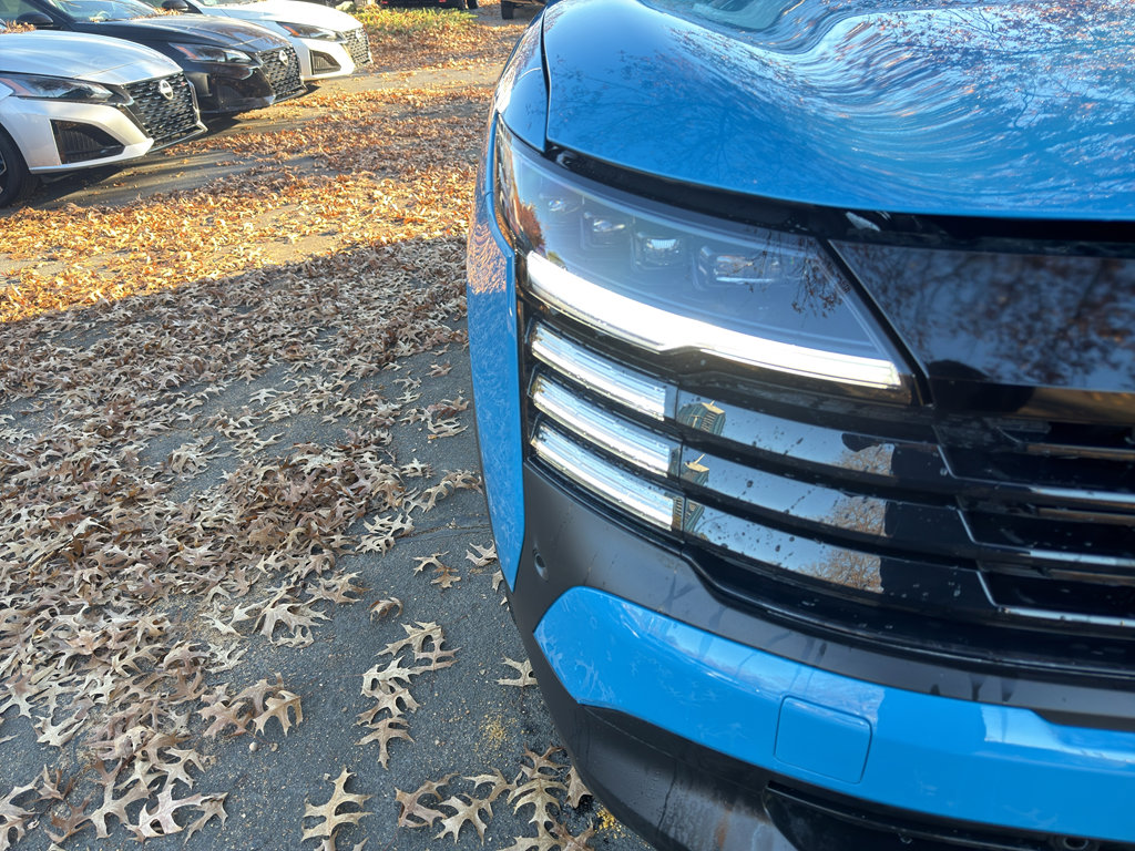 New 2026 Nissan Kicks SR w/ Cold Weather Package image 10