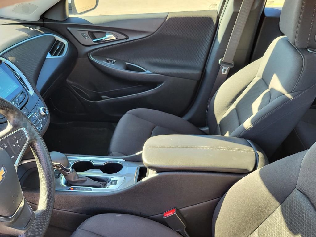 Used 2024 Chevrolet Malibu LT image 29