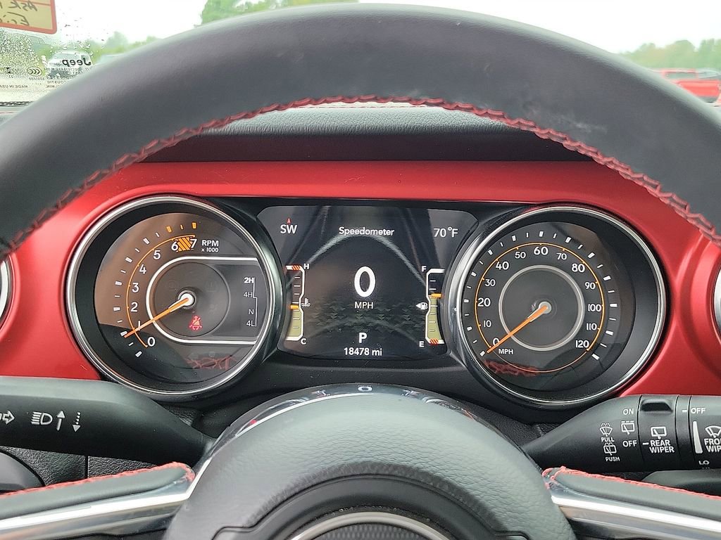 Used 2023 Jeep Wrangler Rubicon image 17