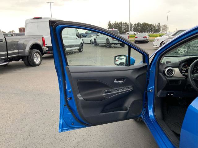 Used 2022 Nissan Versa SV image 21