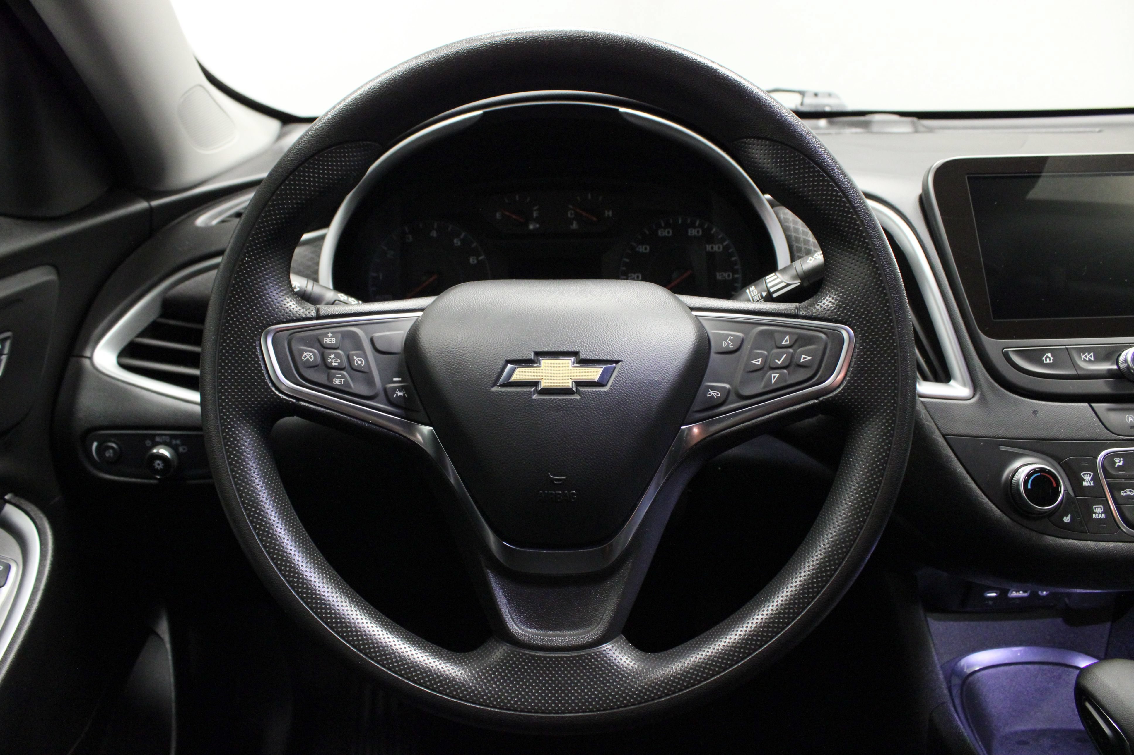 Used 2025 Chevrolet Malibu LT FWD image 18