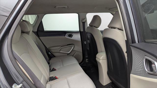 Used 2020 Kia Soul LX image 18