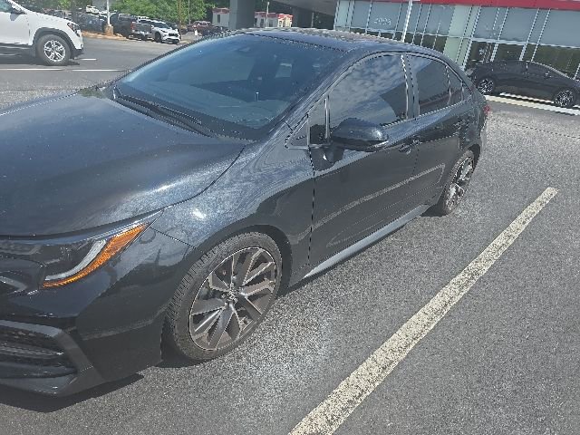Used 2021 Toyota Corolla XSE FWD image 6