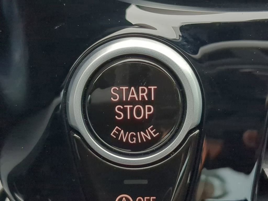 Used 2023 BMW 530i w/ Premium Package image 32