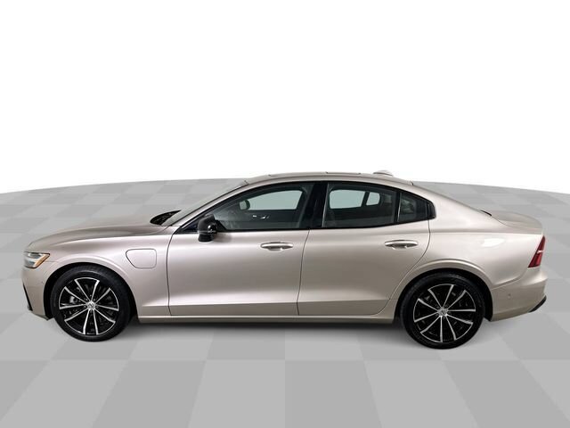 Used 2023 Volvo S60 T8 Plus AWD/4WD image 5