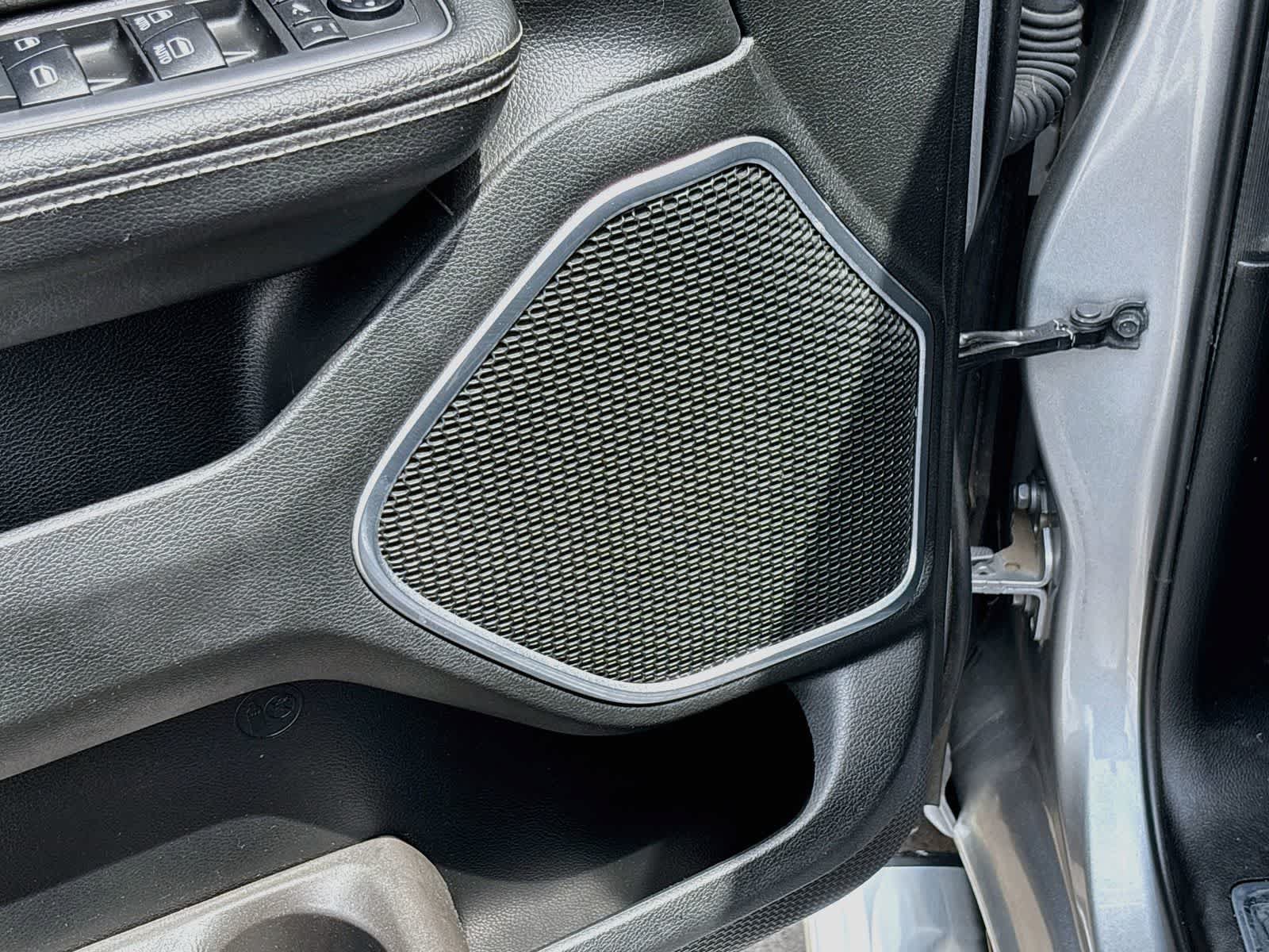 Certified 2019 RAM 1500 Laramie AWD/4WD image 18