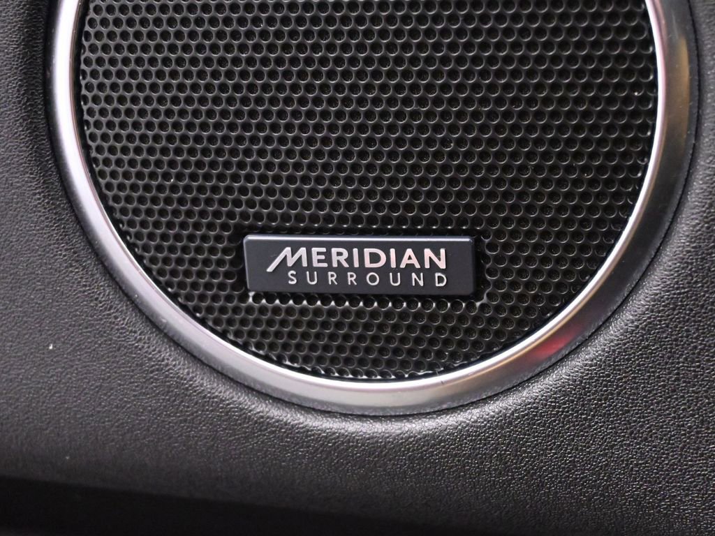 Used 2022 Land Rover Discovery Sport SE image 42