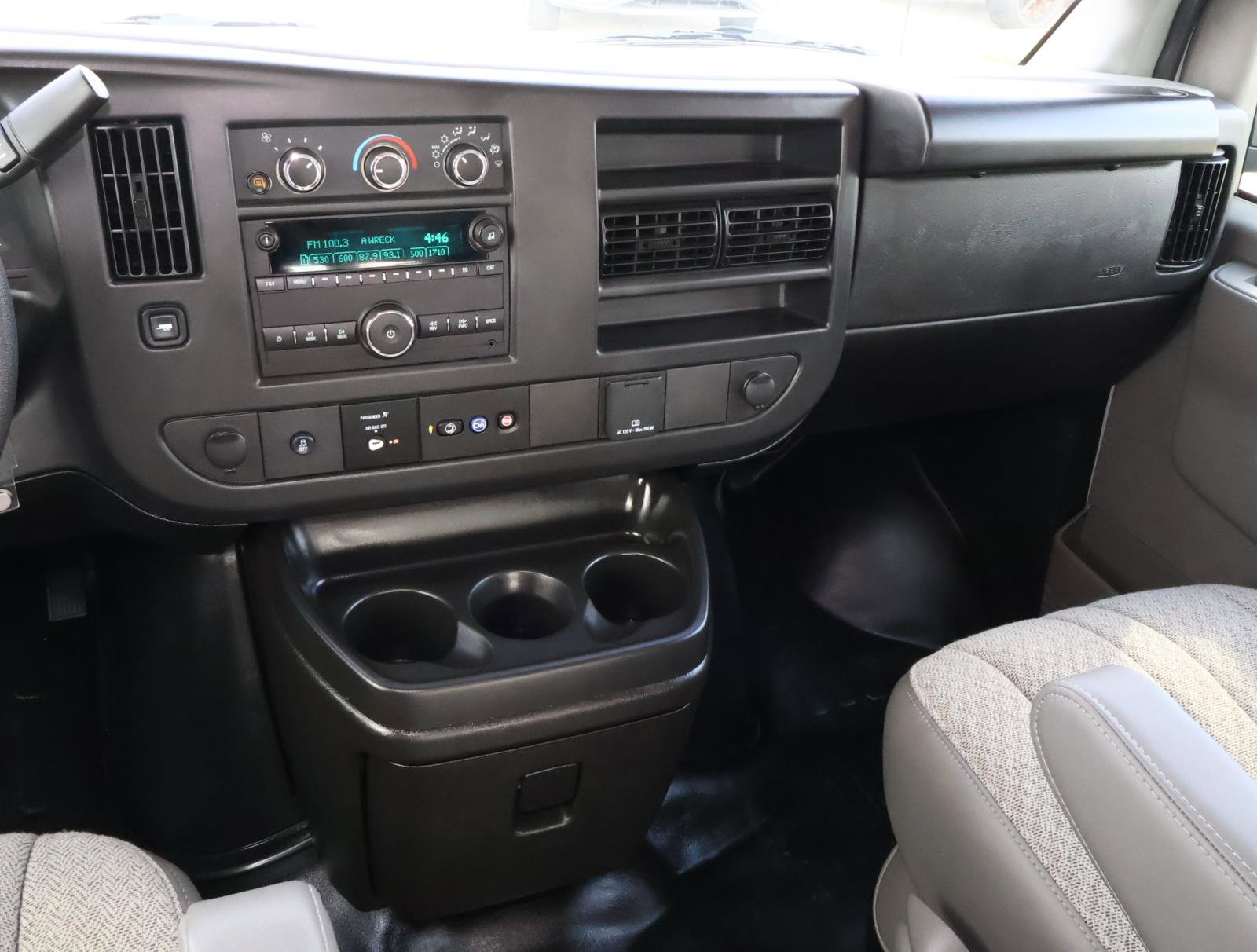 Used 2025 Chevrolet Express 2500 w/ Driver Convenience Package image 12