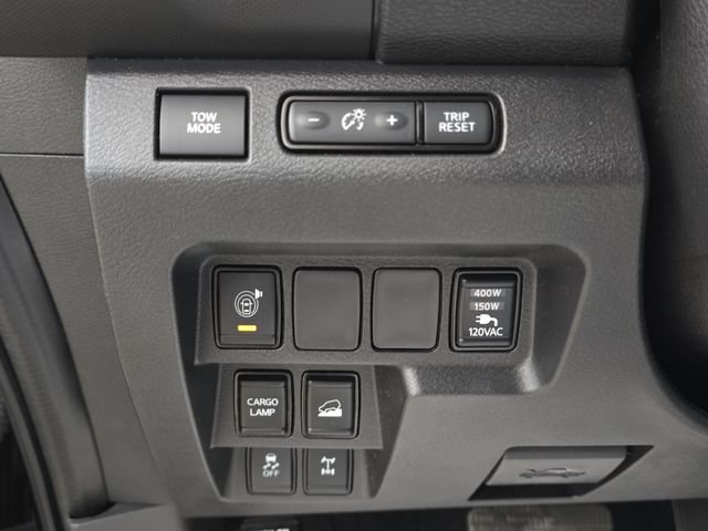 Used 2022 Nissan Frontier PRO-4X w/ Pro-4X Premium Package AWD/4WD image 35