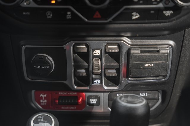 Used 2020 Jeep Wrangler Unlimited Rubicon w/ LED Lighting Group image 26