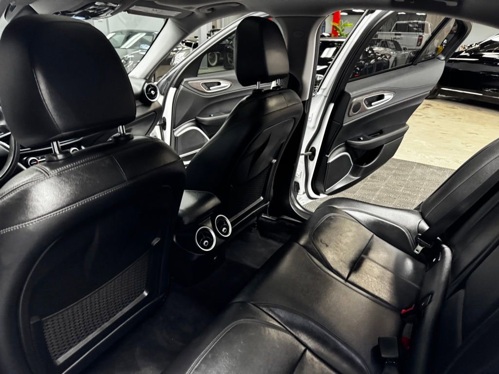 Used 2019 Alfa Romeo Giulia Ti w/ Nero Edizione image 42