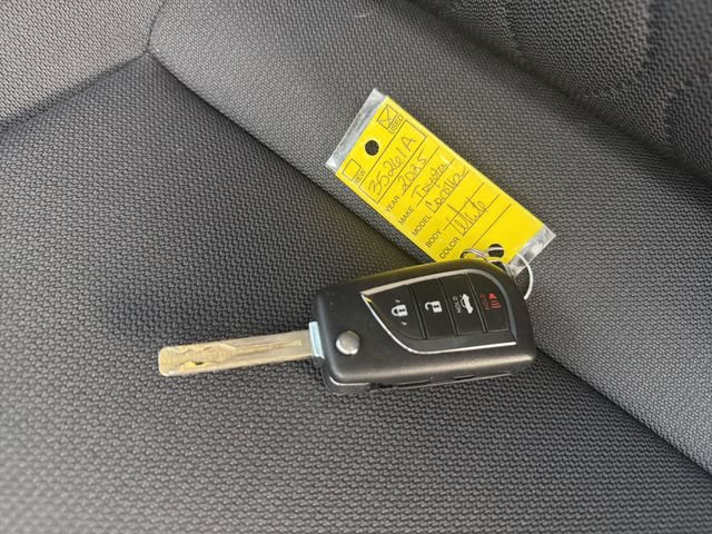 Certified 2025 Toyota Corolla LE FWD image 32