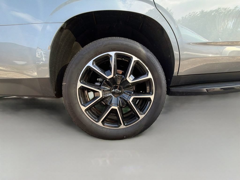 Used 2023 Chevrolet Tahoe RST AWD/4WD image 10