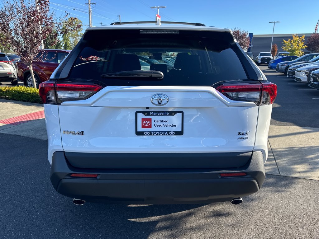 Certified 2021 Toyota RAV4 XLE AWD/4WD image 4