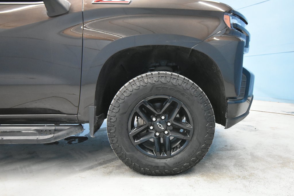 Used 2019 Chevrolet Silverado 1500 LT Trail Boss w/ Convenience Package AWD/4WD image 37