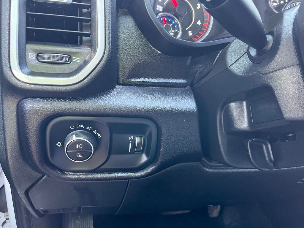 Used 2024 RAM 3500 Big Horn image 27