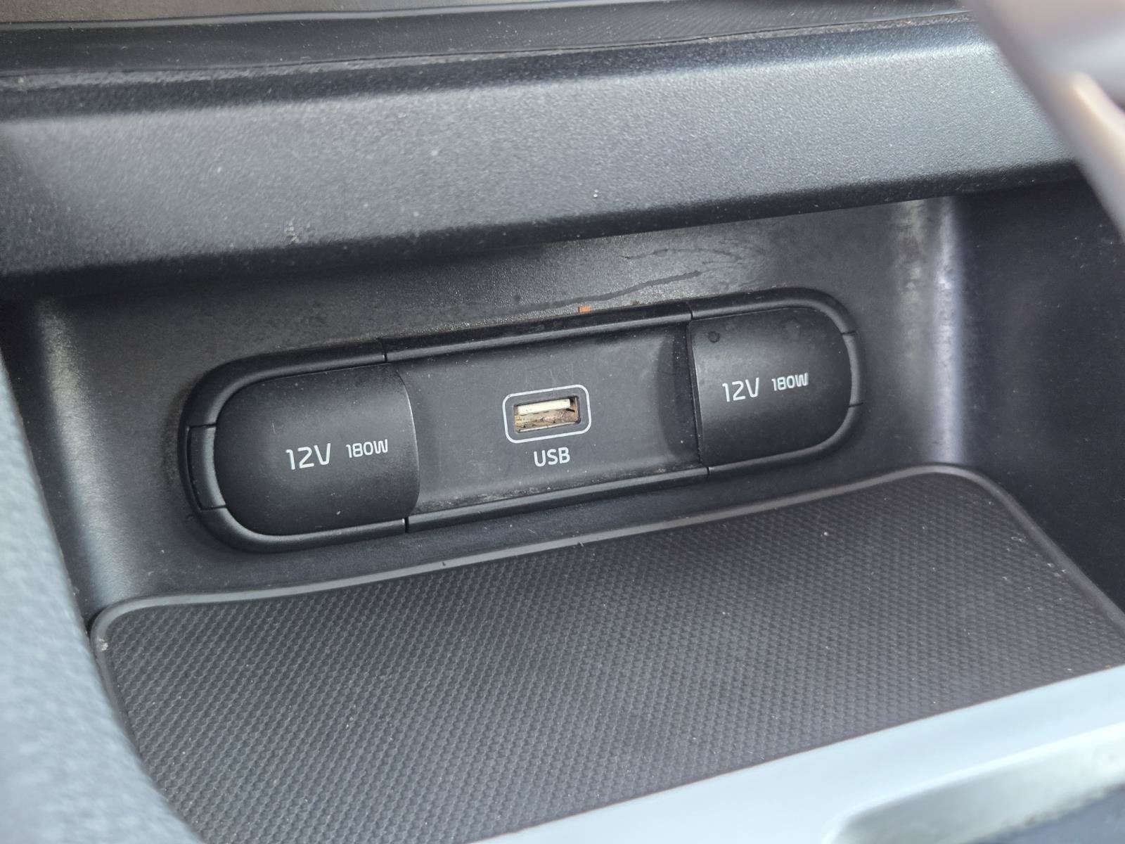 Used 2023 Kia Forte LXS w/ LXS Technology Package FWD image 12