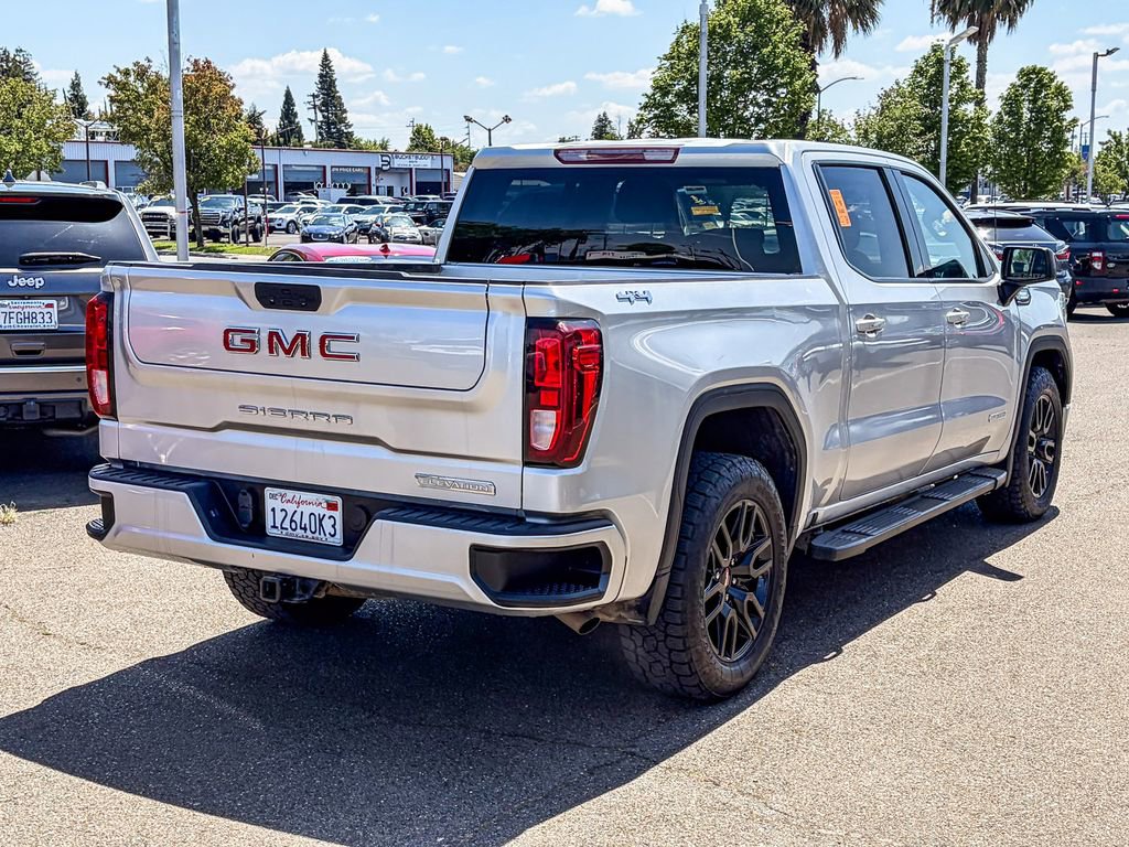 Used 2021 GMC Sierra 1500 Elevation w/ LPO, Elevation Black Package AWD/4WD image 4