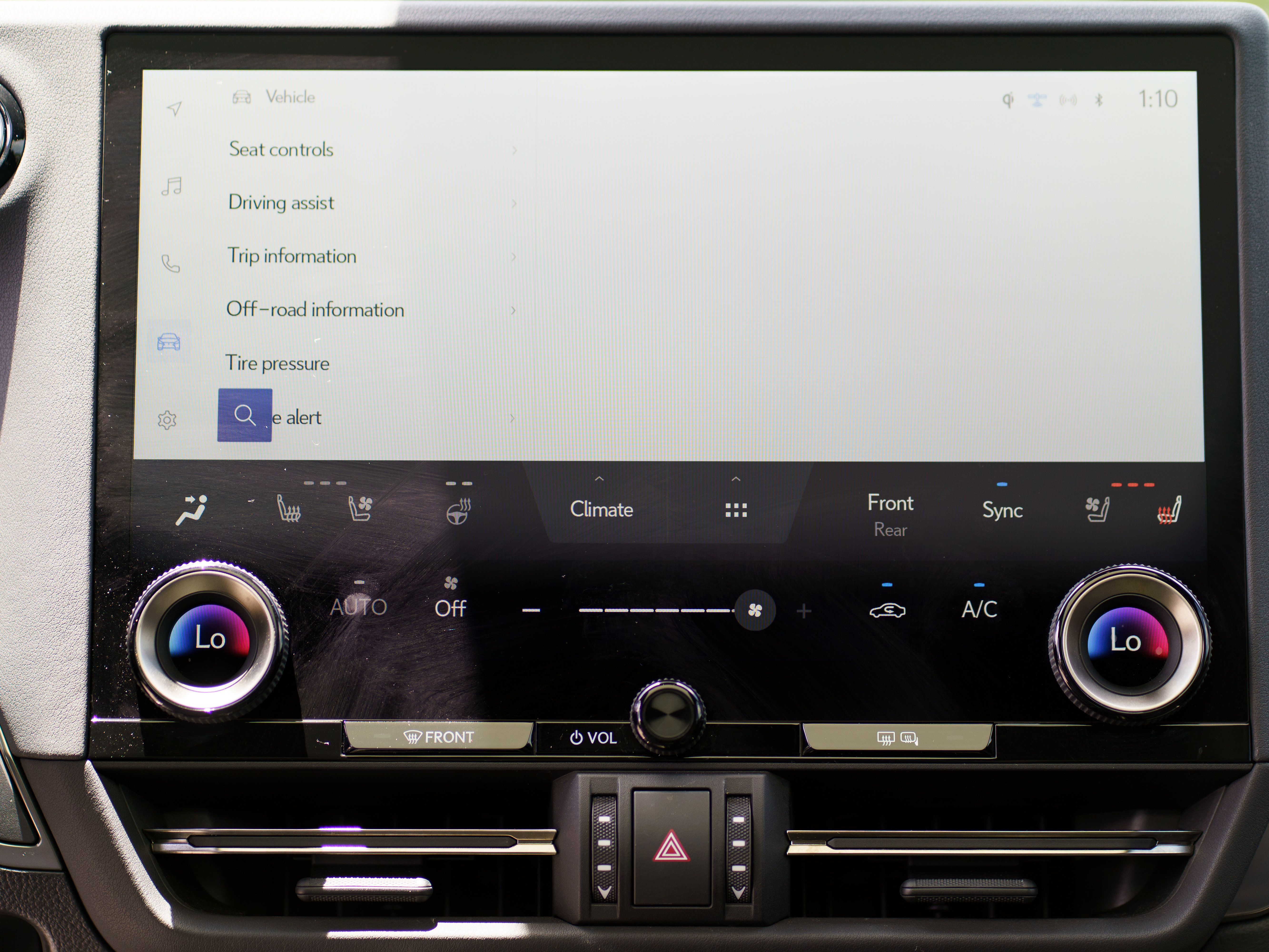 Used 2024 Lexus GX 550 w/ Accessory Package (2T) AWD/4WD image 34