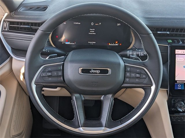 New 2025 Jeep Grand Cherokee Limited image 17