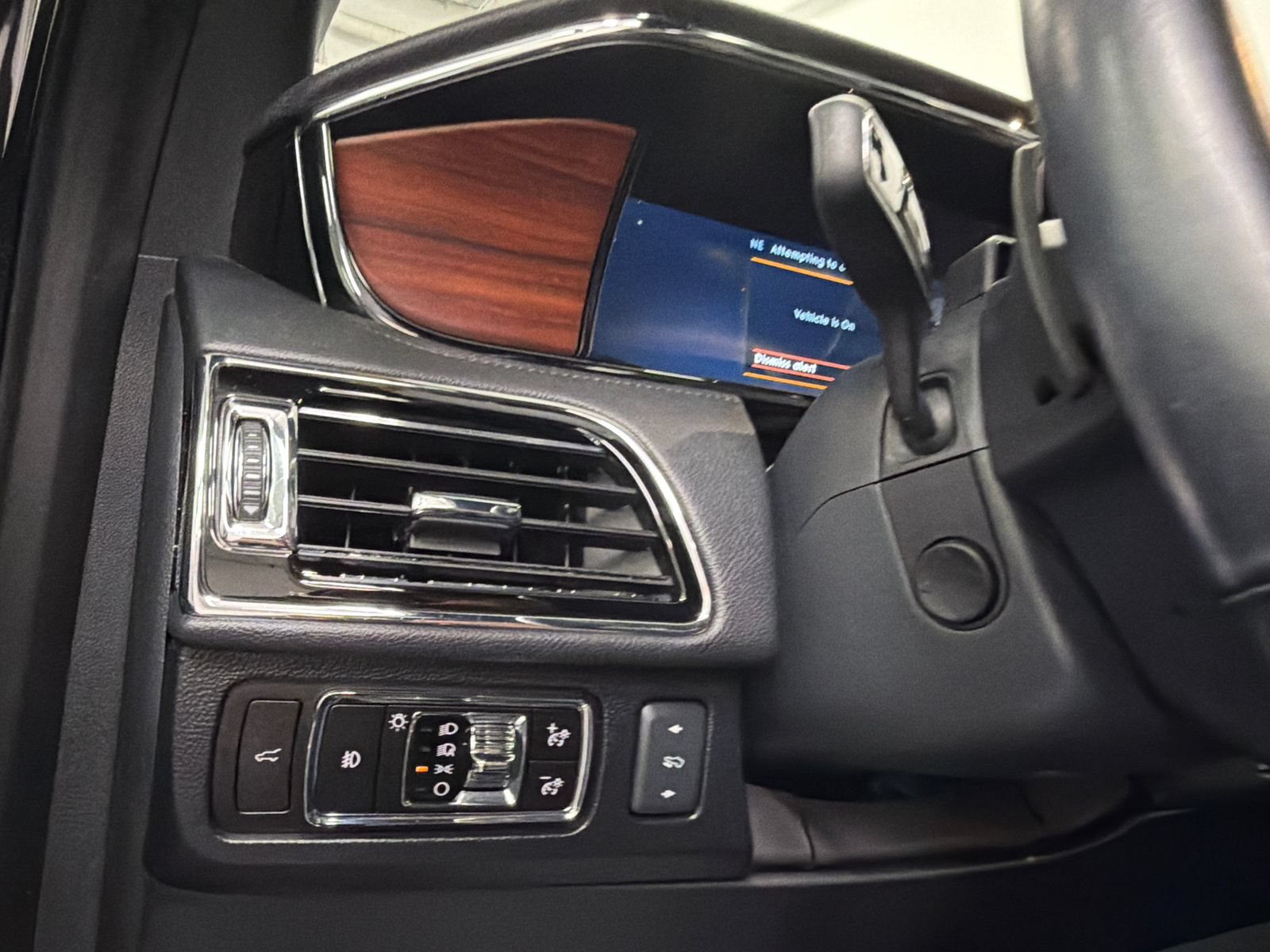 Used 2023 Lincoln Navigator Reserve AWD/4WD image 33