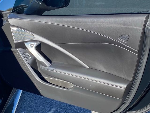 Used 2016 Chevrolet Corvette Stingray Coupe w/ Carbon Flash Badge Package RWD image 17