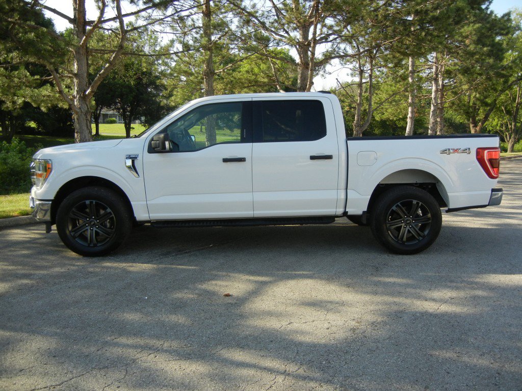 Used 2021 Ford F150 XLT w/ Equipment Group 301A Mid image 3